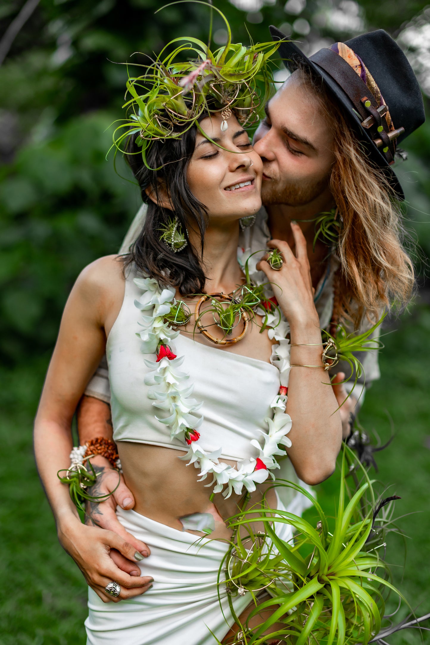 Air Plant Bridal Hoop Bouquet ~ Lives Forever