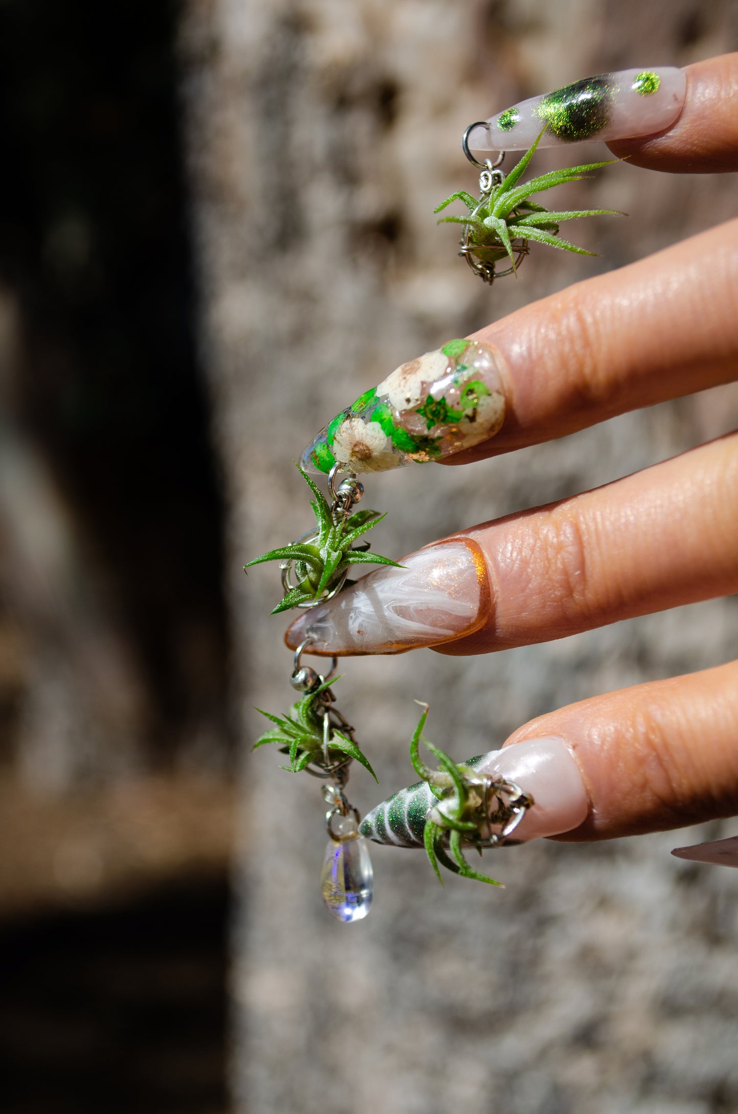 Living Air Plant Glam Nails ~ Interchangeable in Orbs