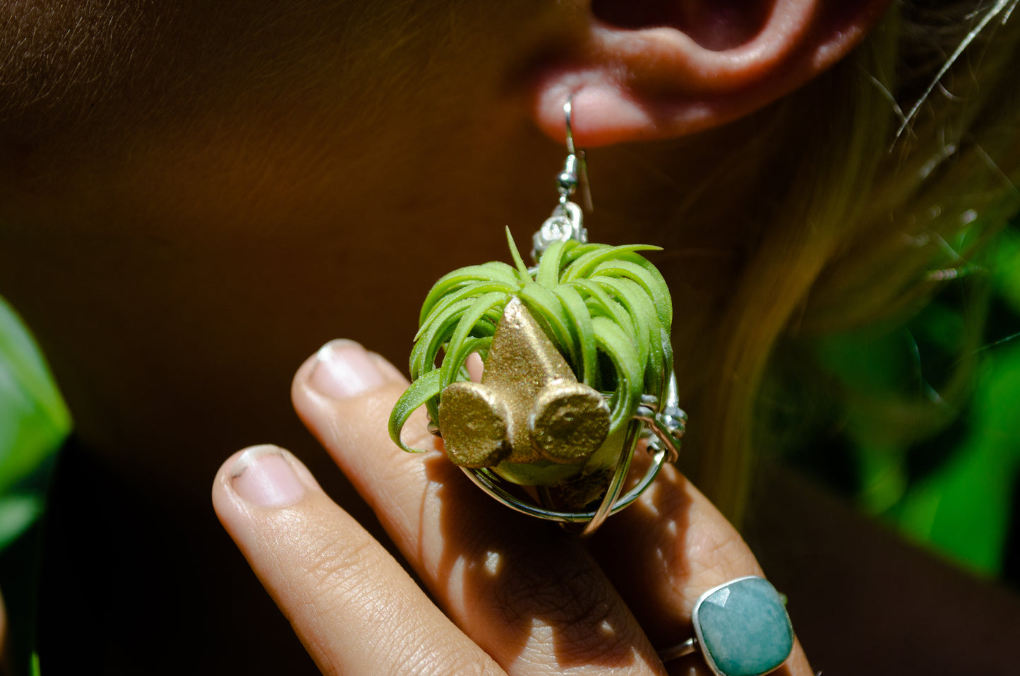 Kawaii Cool Cat Air Plant Earrings ~ Hip Hop Sunglasses Character Earrings