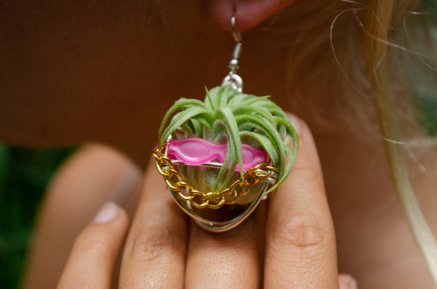 Kawaii Cool Cat Air Plant Earrings ~ Hip Hop Sunglasses Character Earrings