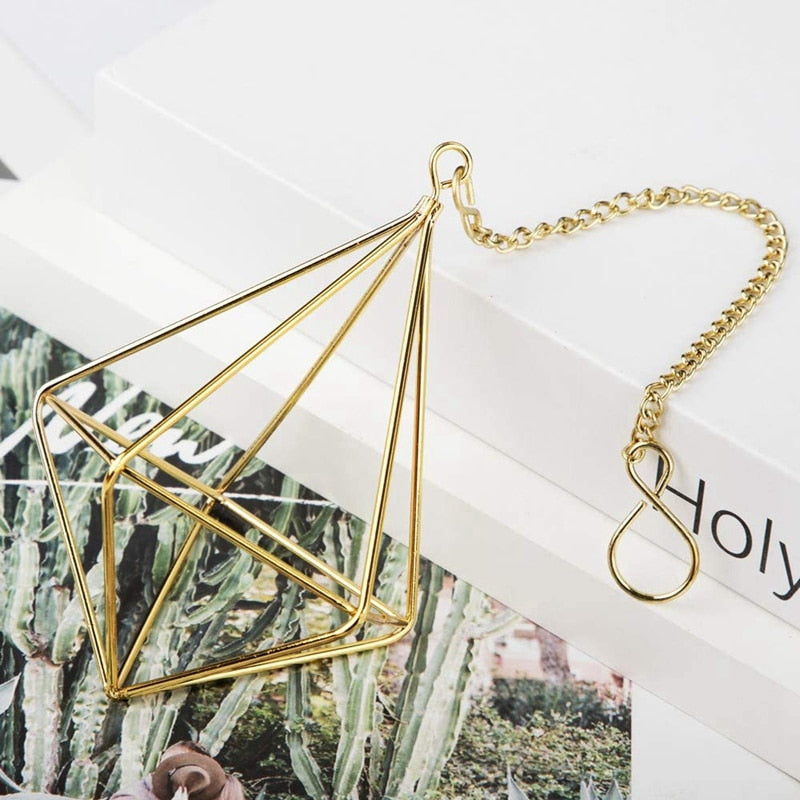 Hikaru Geometric Nordic Air Plant Terrarium Hanger