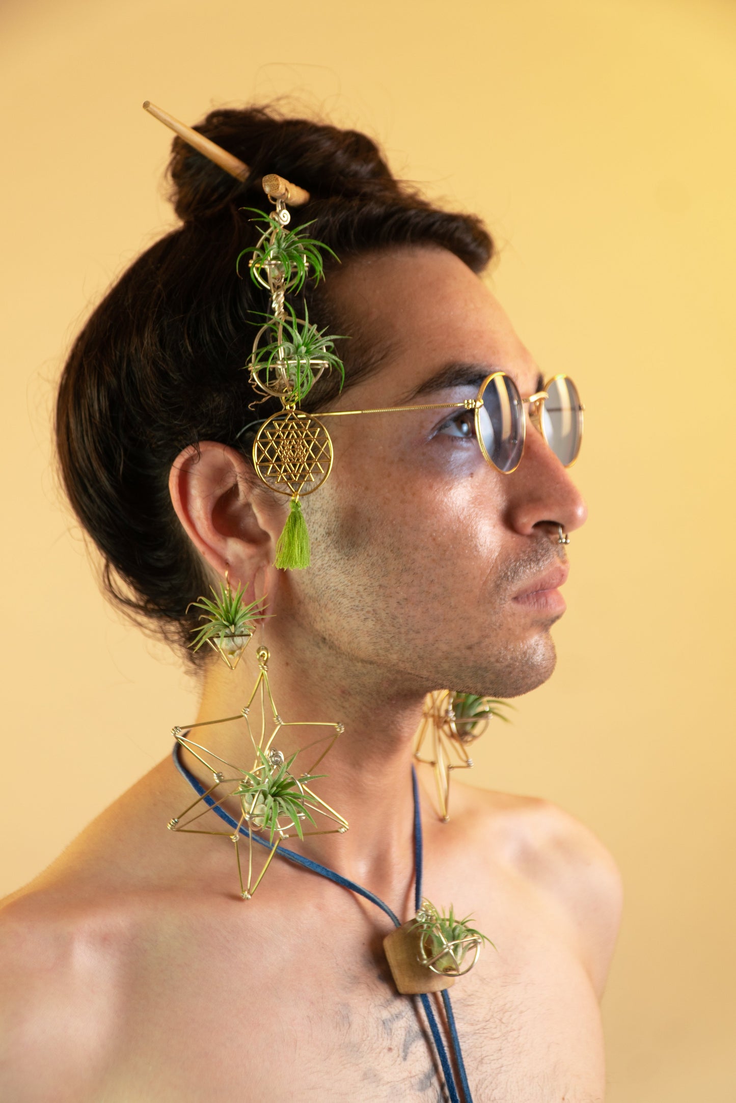 Living Air Plant Bolo Tie + Pinecone Charms