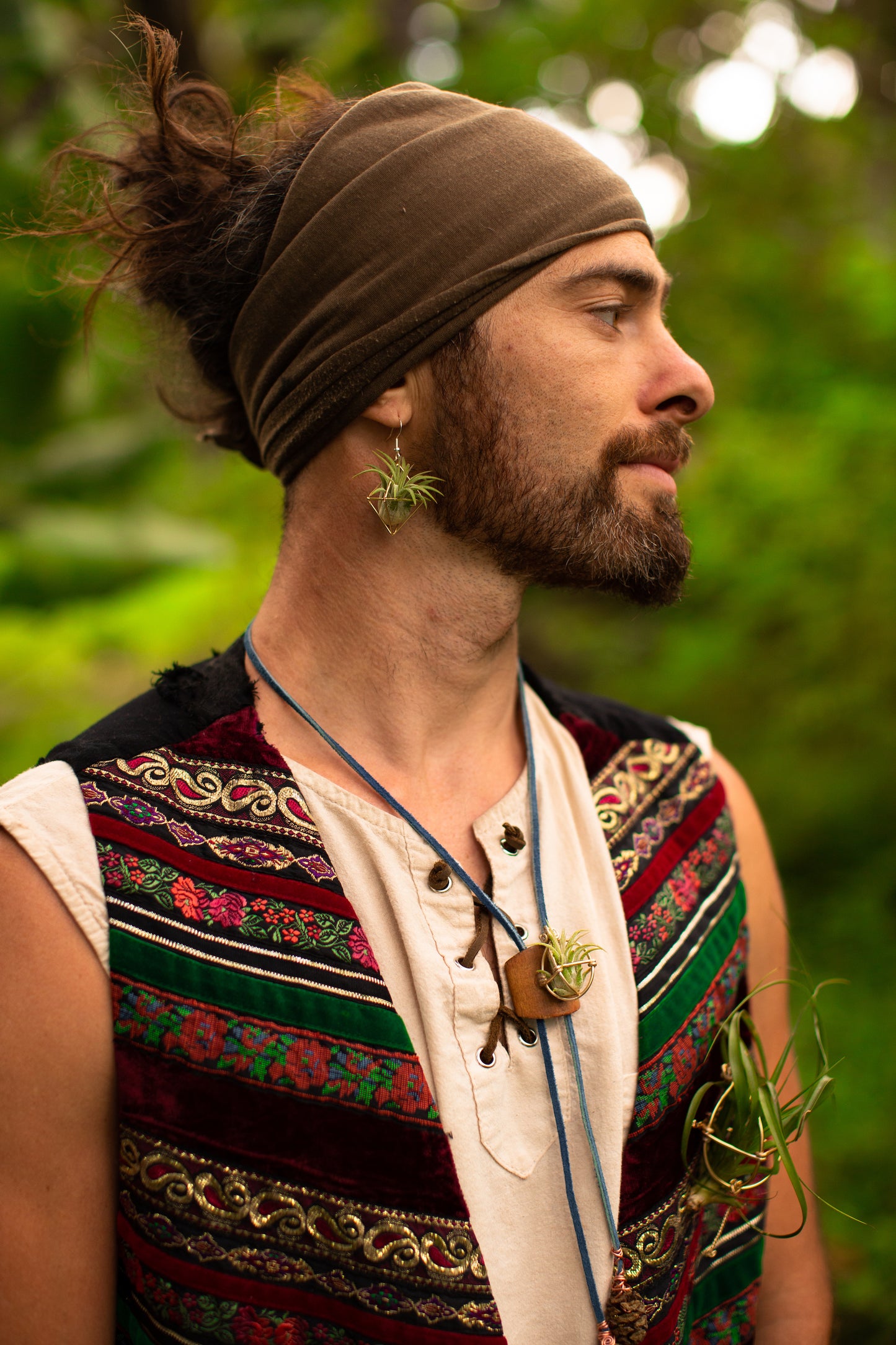 Living Air Plant Bolo Tie + Pinecone Charms