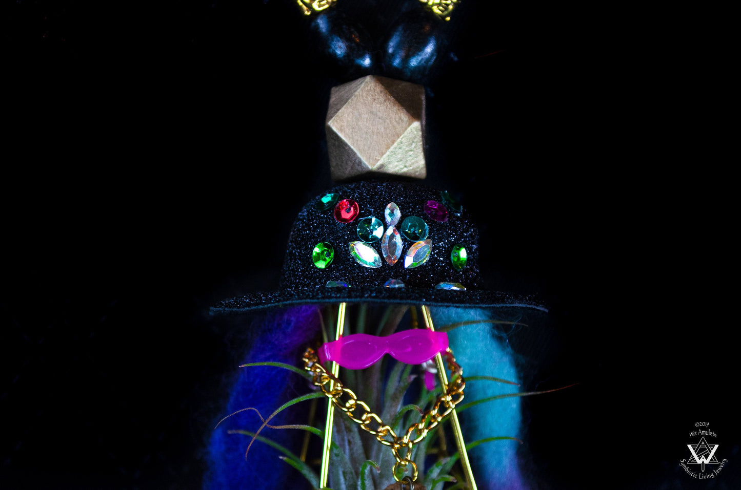 Air Plant Necklace - Funky Superstar Blingy Character Necklace