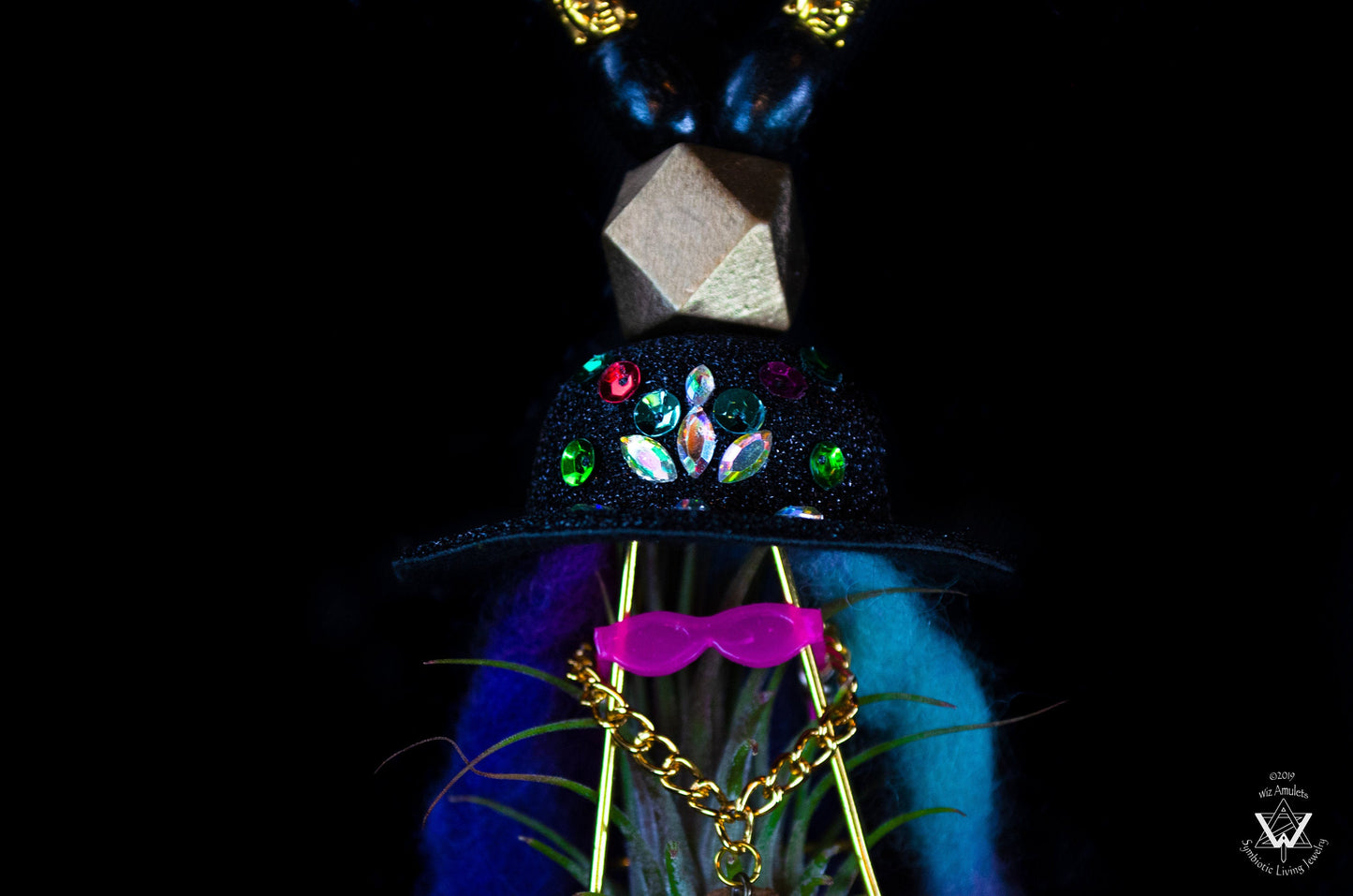 Air Plant Necklace - Funky Superstar Blingy Character Necklace